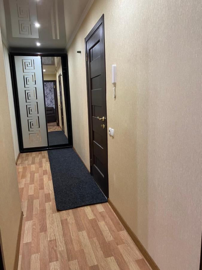 Apartamento 2 Комнатная Квартира, До 6 Спальных Мест Krivói Rog Exterior foto